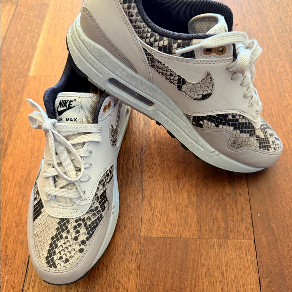 Nike Air Max 1 '87 Snakeskin Lt Orewood BrownWomen’s Size 9.5